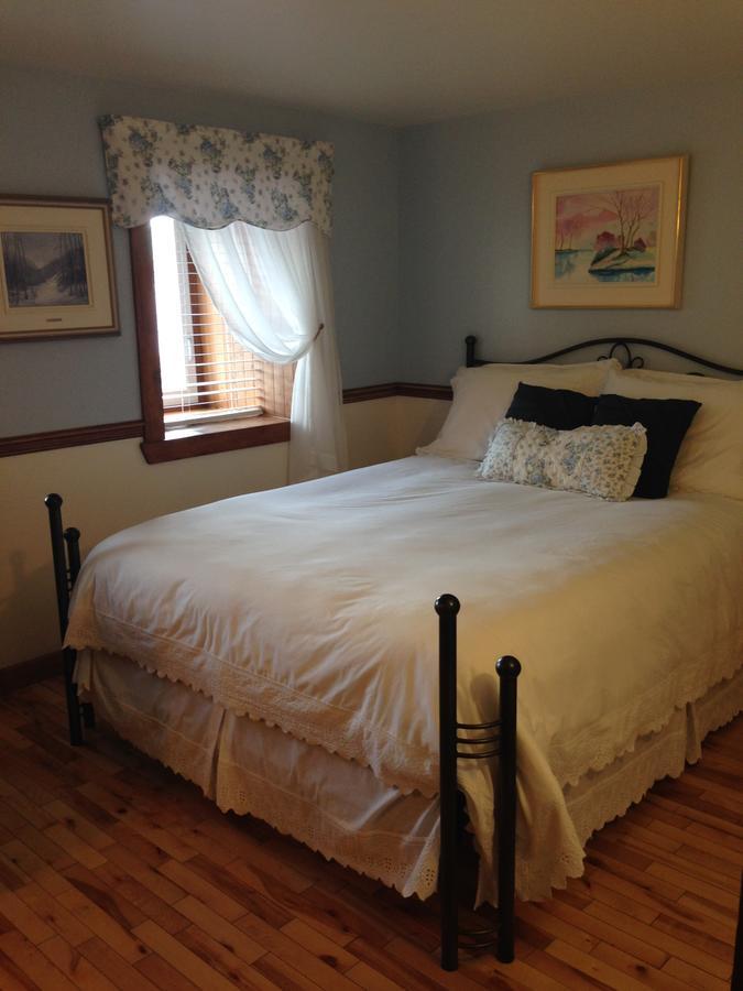 Auberge La Fjordelaise&la Rosalie LʼAnse-Saint-Jean Extérieur photo