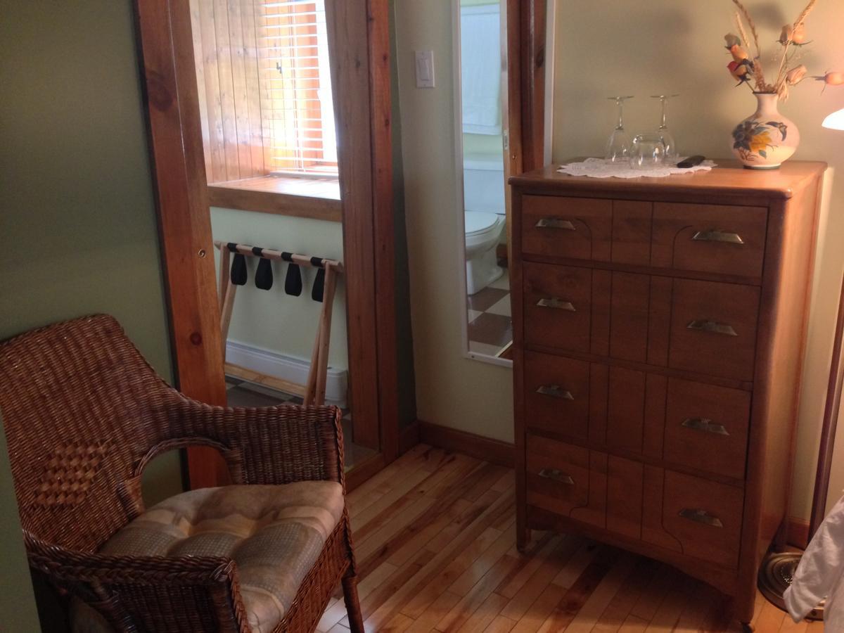 Auberge La Fjordelaise&la Rosalie LʼAnse-Saint-Jean Extérieur photo